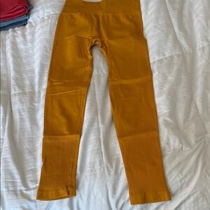 Women’s Mustard Leggings